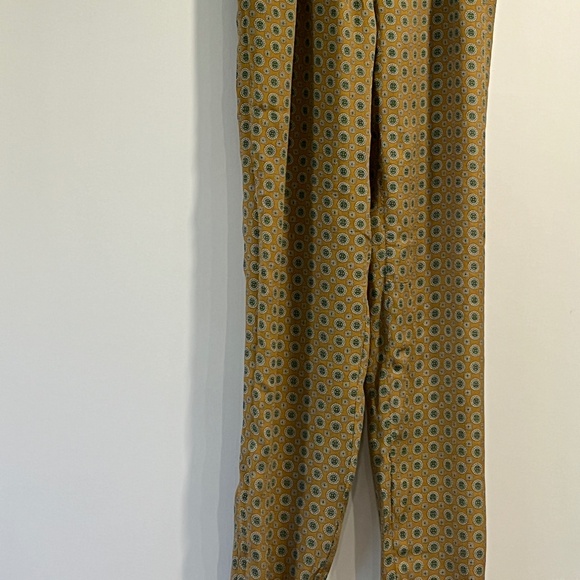 Dress pants - Picture 2 of 5